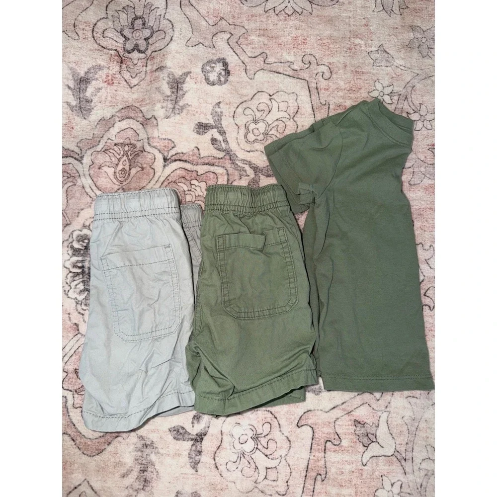 Cat & Jack Toddler Boys 3pc Set Olive Green Tee & 2 Pairs Chino Shorts 2T